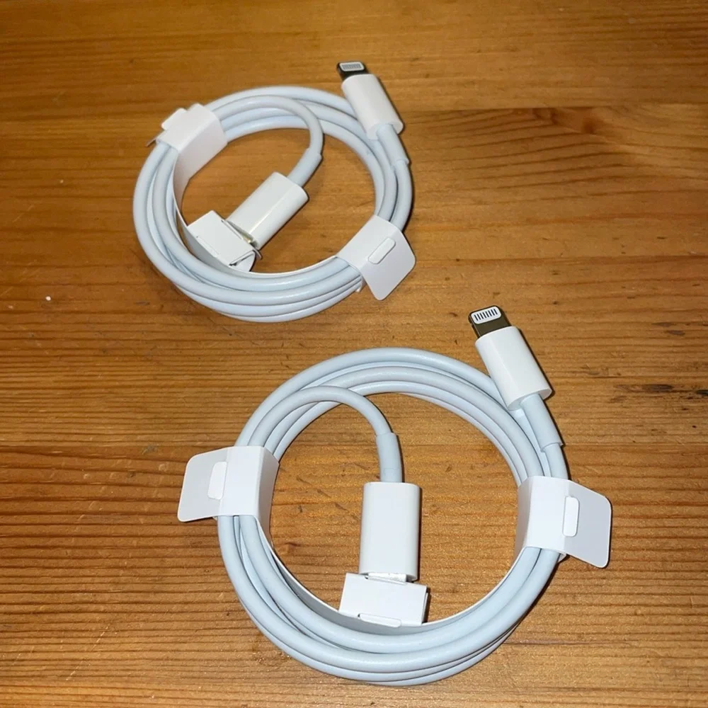 Apple USB-C to Lightning Cable Set of 2 NWOT